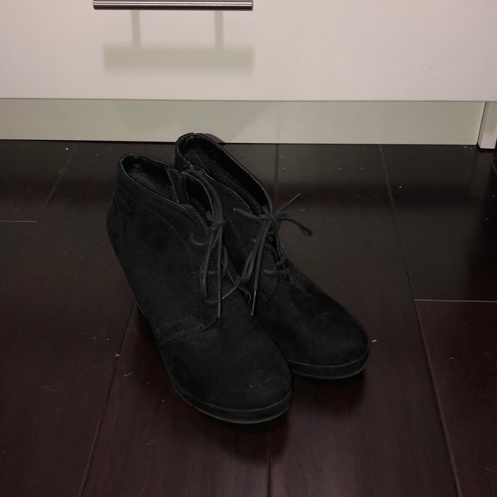 Mossimo black suede bootie wedge